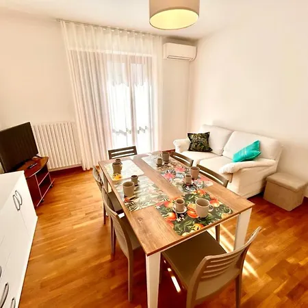 Trilo Michele, In Centro A