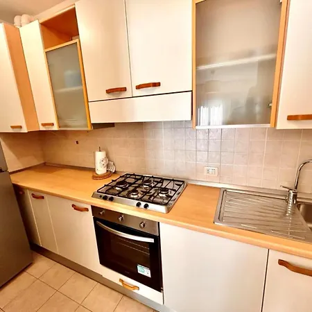 Trilo Michele, In Centro A アパート